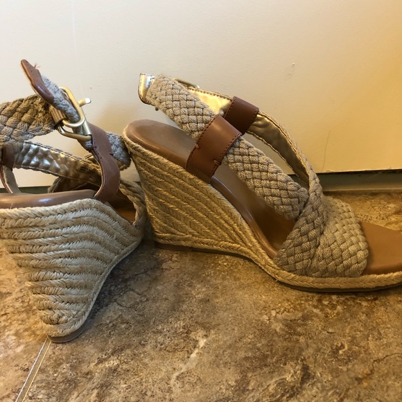 Banana Republic Shoes | Banana Republic Wedge Sandals | Poshmark